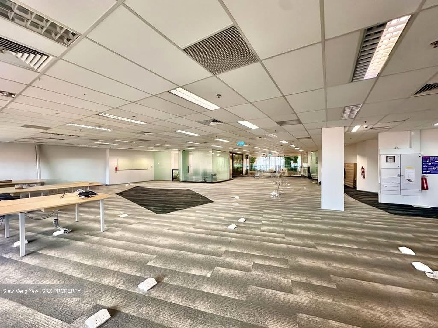 Dapenso Building (D1), Office #577065741